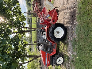 Vând tractoraș YANMAR