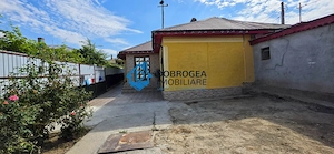 ZONA PACII- CASA 4 CAMERE,  TEREN 228  MP - imagine 12