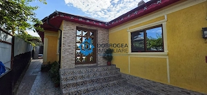 ZONA PACII- CASA 4 CAMERE,  TEREN 228  MP - imagine 11