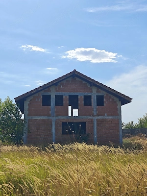 Casa la rosu de vânzare în Săcălaz  - imagine 2