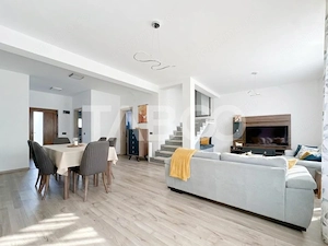Duplex de vanzare in cartierul Borhanci cu teren de 300 mp