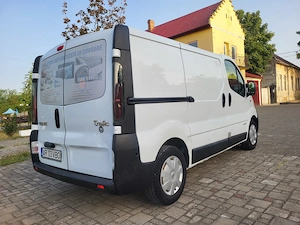Renault trafic 1.9 DCI - imagine 3