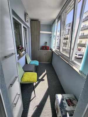 Apartament cu 2 camere decomandate balcon si loc de parcare etajul 1 - imagine 7