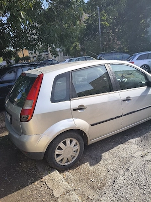 Ford fiesta 1.3 2004 400  - imagine 3
