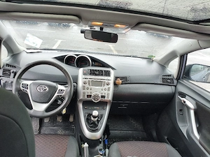 Toyota Verso - imagine 3