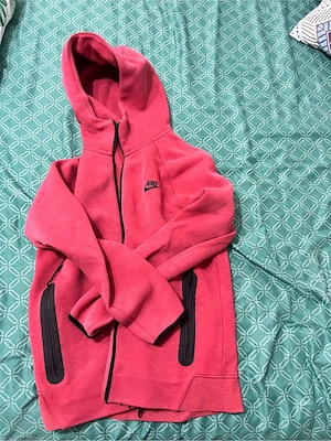Nike Tech Roșu