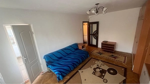 Proprietar închiriez 3 camere decomandate|etaj1|cetrala proprie|2 bai |renovat recent|zona Girocului - imagine 2