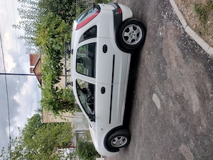 Opel Corsa 1,2 - imagine 2