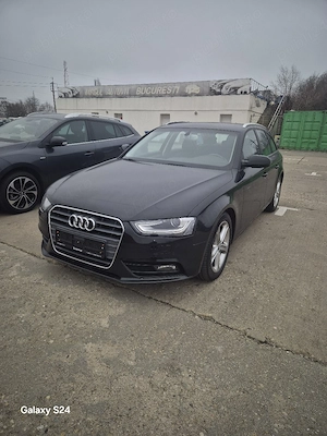 Audi A 4  2.0 . 190  - imagine 3