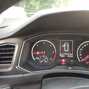 Vw T-roc 1.6 tdi 2019 - imagine 3