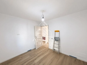 Apartament 3 camere de vanzare,decomandat,et.1Dambovita Nora,Timisoara - imagine 10
