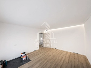 Apartament 3 camere de vanzare,decomandat,et.1Dambovita Nora,Timisoara