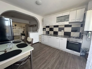Apartament 2 camere, 59mp, parcare, balcon, Zona Florilor - imagine 2
