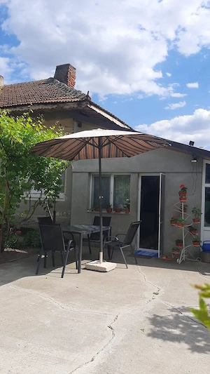 Casa mare si teren la tara Dolj Teslui - imagine 2