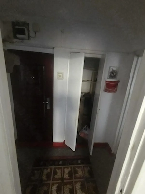 Apartament 3 camere, zona centrala si linstita - imagine 3