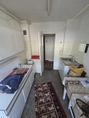 vand apartament 3 camere central, zona linistita - imagine 4