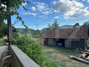 Gospodărie cu 10.900 mp teren, 3 constructii, Cainelu de Sus – 23 km Deva - imagine 3