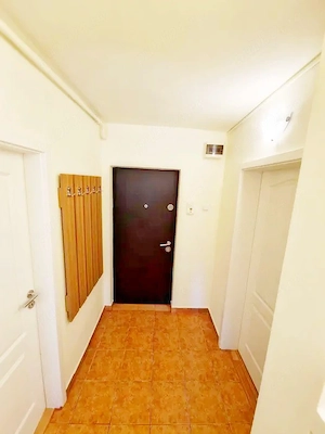 Zona Steaua - Apartament cu o cameră - imagine 12