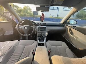 Volkswagen Passat B6 1.9 TDI - imagine 3