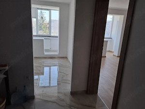 Închiriez apartament 2 camere 