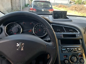 Peugeot 5008 (2013)   Benzina   Plafon panoramic - imagine 5