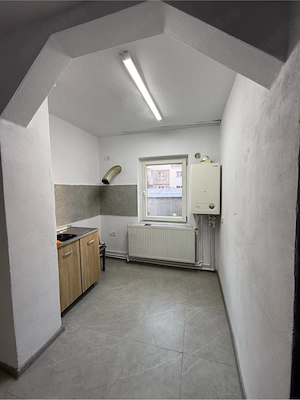 garsoniera renovata izolata - imagine 9