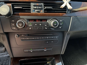 BMW 318D 2010 E91 Facelift - imagine 8