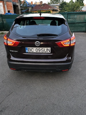 Vând Nissan Qashqai J11, an 2015 - imagine 3