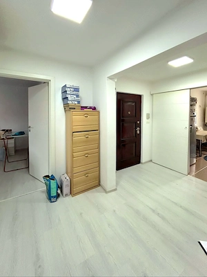 Apartament 4 camere, decomandat, renovat 2025, etaj intermediar - imagine 8