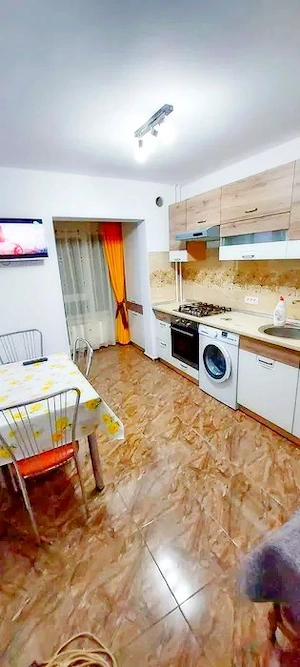 Zona Calea Lipovei - Apartament cu două camere - imagine 11