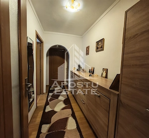 Apartament de vanzare cu 3 camere si 2 bai, decomandat, zona Lipovei - imagine 11