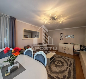 Apartament de vanzare cu 3 camere si 2 bai, decomandat, zona Lipovei - imagine 4