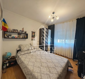 Apartament de vanzare cu 3 camere si 2 bai, decomandat, zona Lipovei - imagine 10