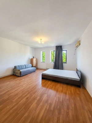 Apartament 2 camere, decomandat, super spațios, Complex - imagine 2