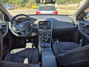 Volvo XC60 D3 Start Stop Kinetic - imagine 6