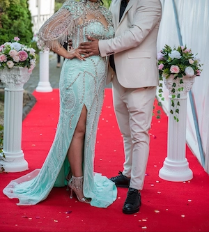 Vand rochie de seara marimea M pe corset 