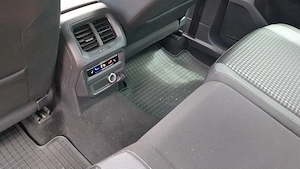 Propietar,Tiguan,2022,2.0 tdi,150cp,manuala,4x2 - imagine 8