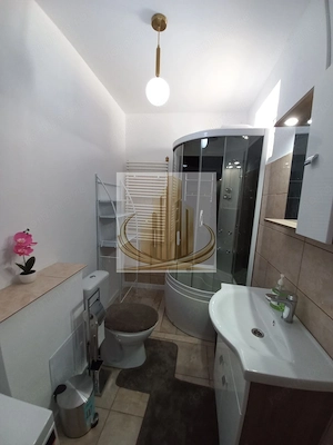 Apartament spațios la casă, curte & parcare – zona Mehala - imagine 7
