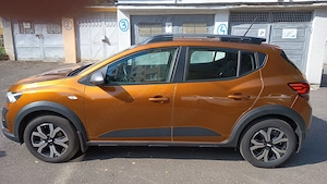 Vand Dacia Sandero Stepway Extreme 2023 cutie automata, doar 3400 km la bord - imagine 2