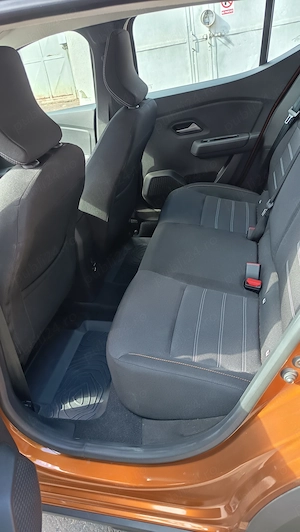 Vand Dacia Sandero Stepway Extreme 2023 cutie automata, doar 3400 km la bord - imagine 9