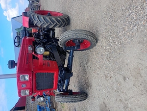Tractor universal 650 - imagine 4