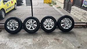 Jante aliaj cu cauciucuri all-season 215 70 R16
