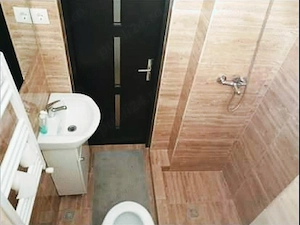 proprietar: Închiriez apartament 2 camere, ultra-central pe termen lung - imagine 4