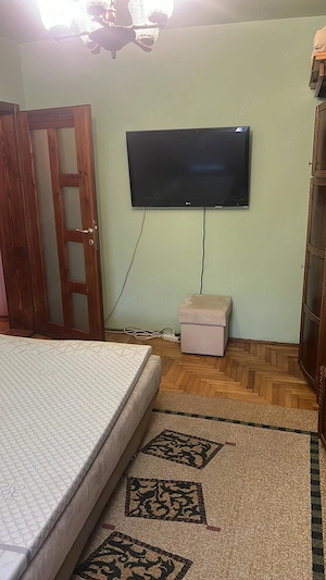 Inchiriez apartament 3 camere - imagine 8