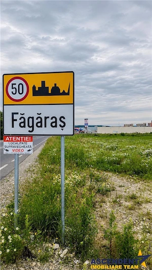 Teren intravilan 10.744 mp, Fagaras, zona comerciala ,2 fronturi, utilitati, parcelabil - imagine 2