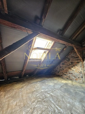 Apartament cu GRADINA SI ACOPERIS  MANSARDA DE VANZARE IN ONESTI ETJ 1 - imagine 12