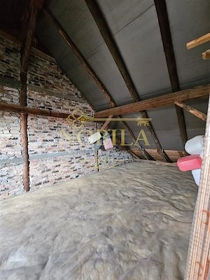 Apartament cu GRADINA SI ACOPERIS  MANSARDA DE VANZARE IN ONESTI ETJ 1 - imagine 13