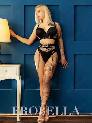 Andreea 26 de ani noua in orasul tau 