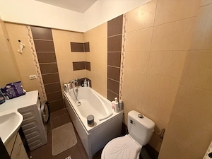Apartament cu două camere de vânzare - imagine 3