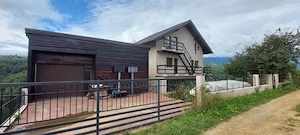 Vila la munte Sat Pestera